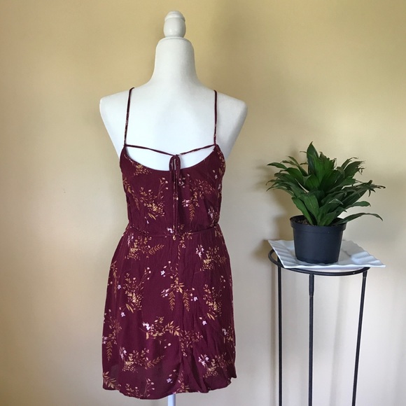 Forever 21 - Red Floral Halter Dress - Picture 2 of 7